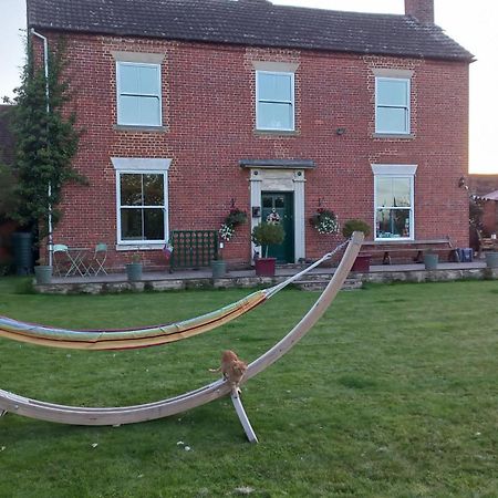 Broome Park Farm B&B Cleobury Mortimer Exterior photo